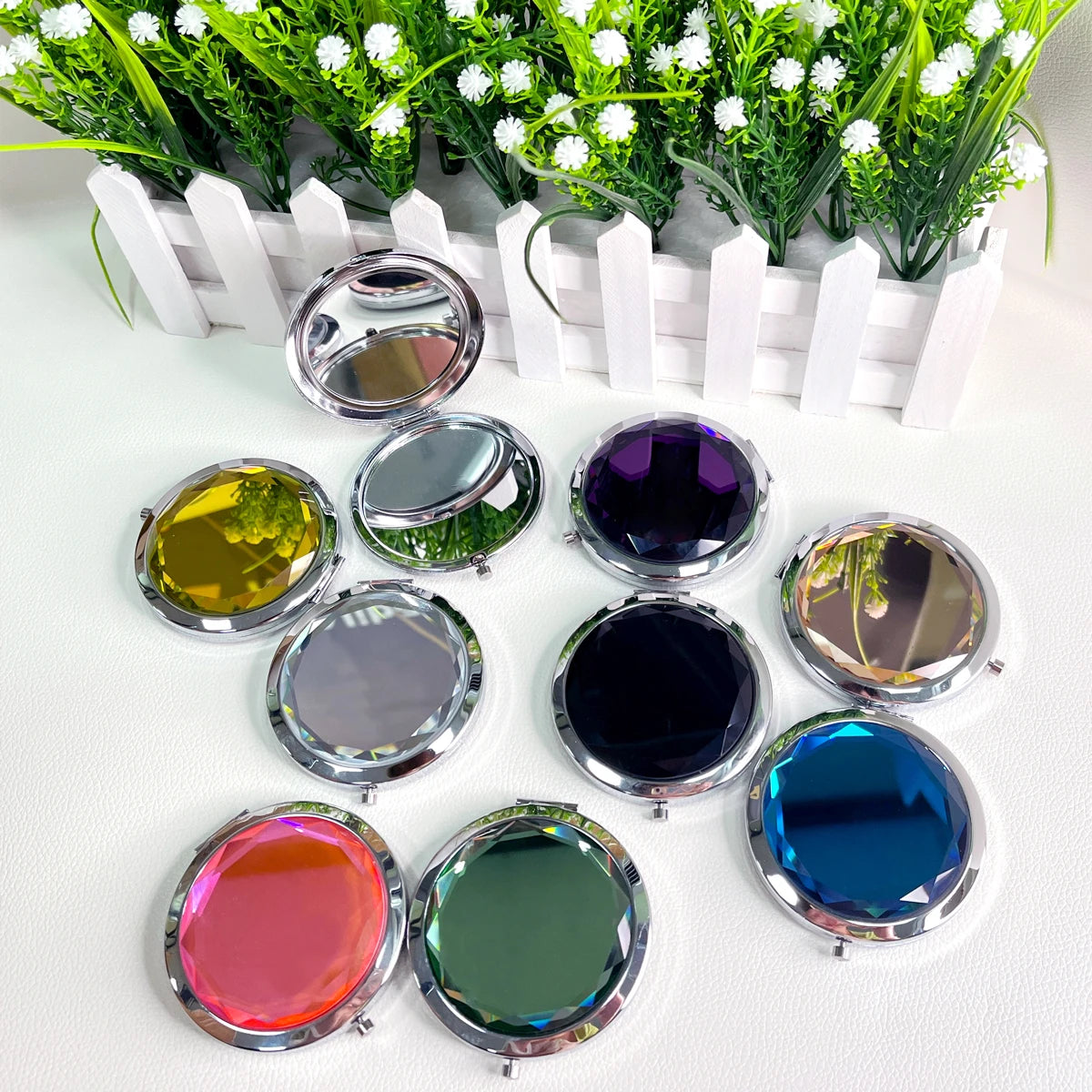 Cosmetic Metal Pocket Mirror Personalized Round Make up Hand Held Travel Small Portable Makeup Mirror