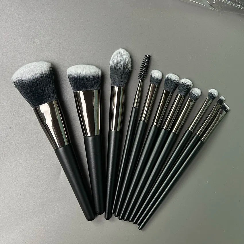11 Pieces Wood Handle Synthetic Hair Makeup Brush Set Eyelash Make-up Tools Low Moq  Custom Make up Set