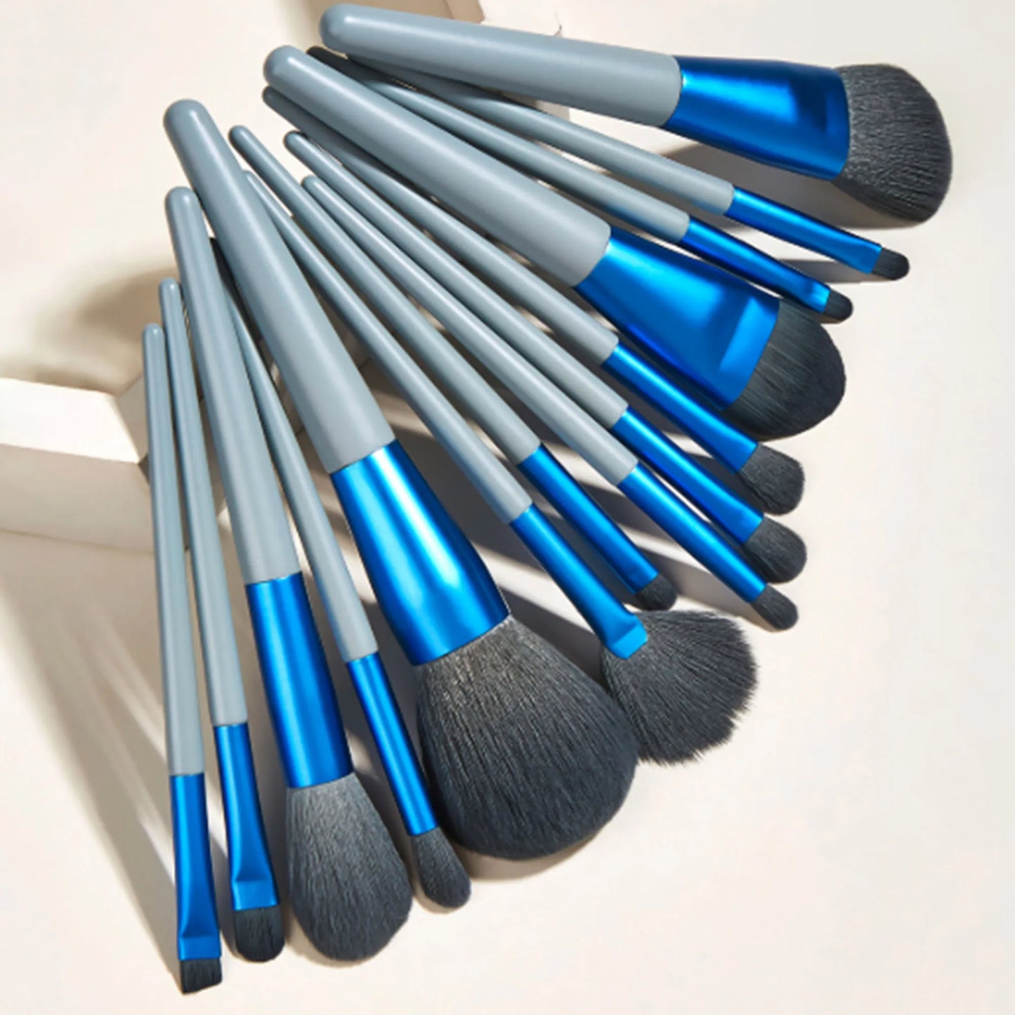 14pcs Royal Blue Makeup Brush Kit tiffany Baby Vegan and Cruelty-free Makeup Brushes No Animal Hair Make up All Purpose Brushes
