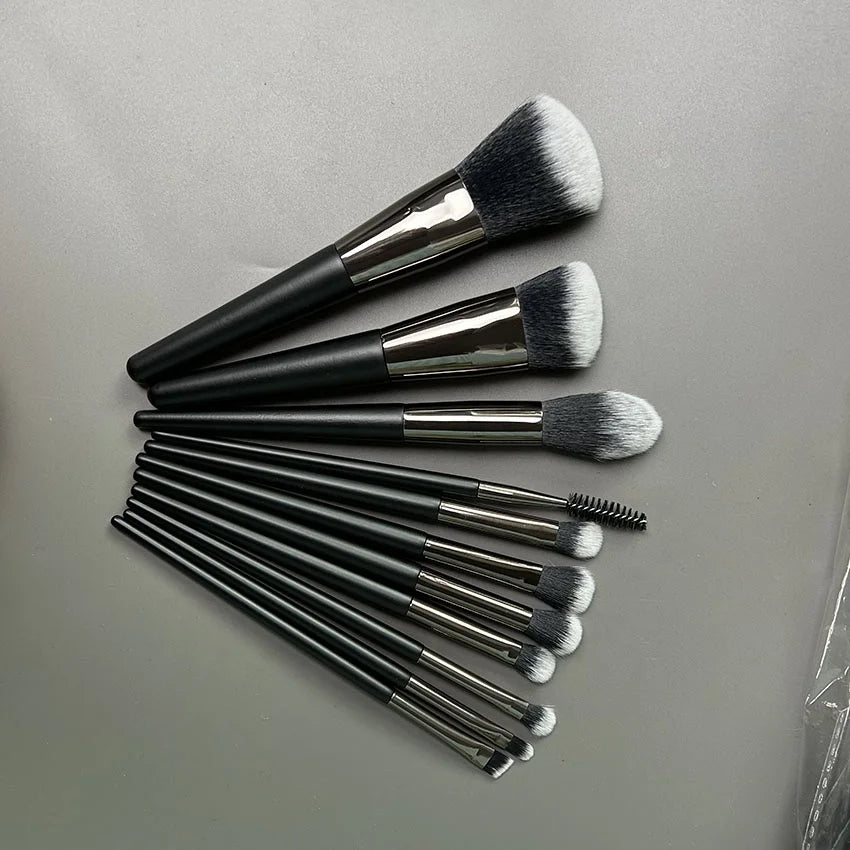 11 Pieces Wood Handle Synthetic Hair Makeup Brush Set Eyelash Make-up Tools Low Moq  Custom Make up Set